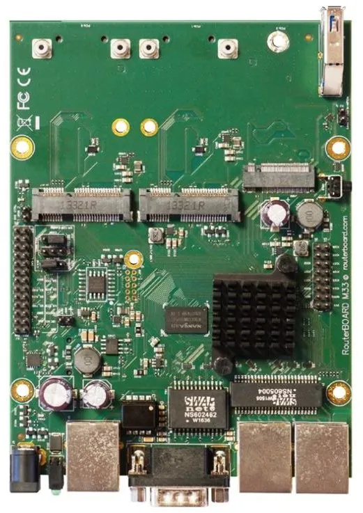Routerboard Mikrotik RBM33G, 256 MB RAM, CPU 880 MHz, 3 x LAN 1000 Mb/s, 1 x USB, napájani