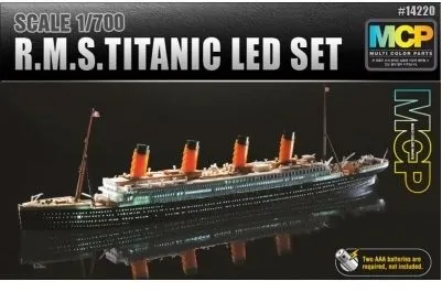 Model lode Model Kit loď 14220 - RMS TITANIC + LED SET MCP