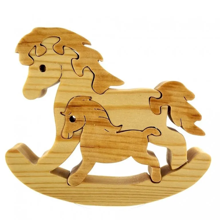 Puzzle AMADEA Drevené puzzle hojdací kôň, masívne drevo dvoch druhov drevín, 13,5x11,5x3 cm