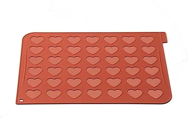 Forma na pečenie Silikomart Silikónová podložka na pečenie Makroniek v tvare srdca Silikomart Heart Terracotta