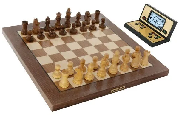 Stolová hra Millennium Chess Genius Exclusive - stolný elektronický šach