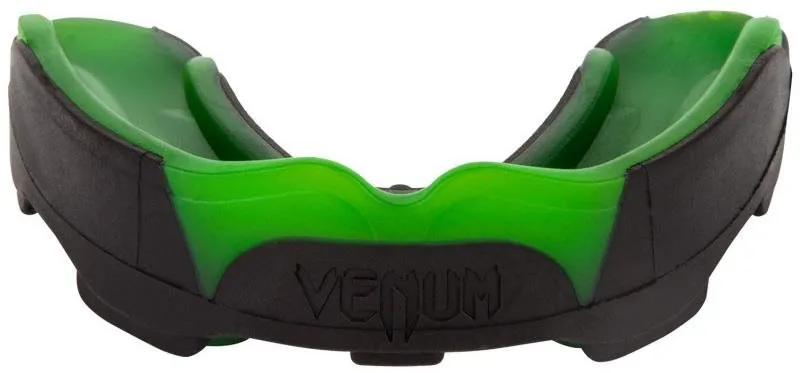 Chránič zubov VENUM "PREDATOR" - čierno/zelený